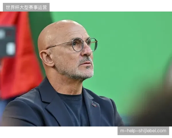 德拉富恩特以考察阵容为主要目的,西班牙队轮换阵容未能击败伊拉克敲响警钟 德拉富恩特以考察阵容为主要目的,西班牙队轮换阵容未能击败伊拉克敲响警钟